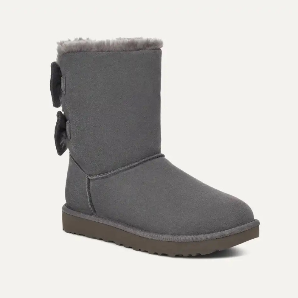 UGG Bailey Ribbed Bow Boots - Picture 7 of 10